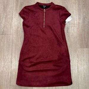 Kensie Burgundy Red Short Sleeve Dress with Zipper